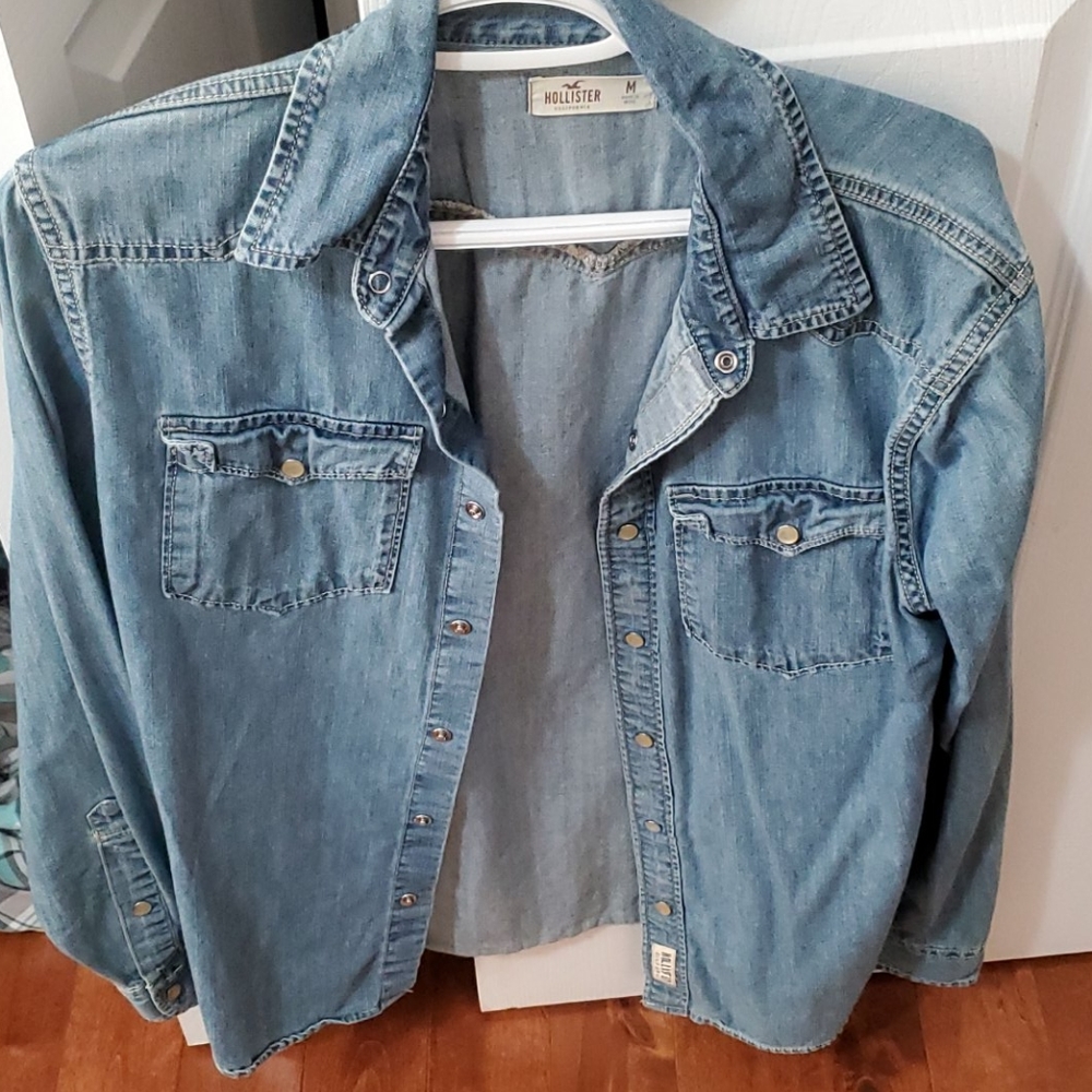 Hollister Shirt